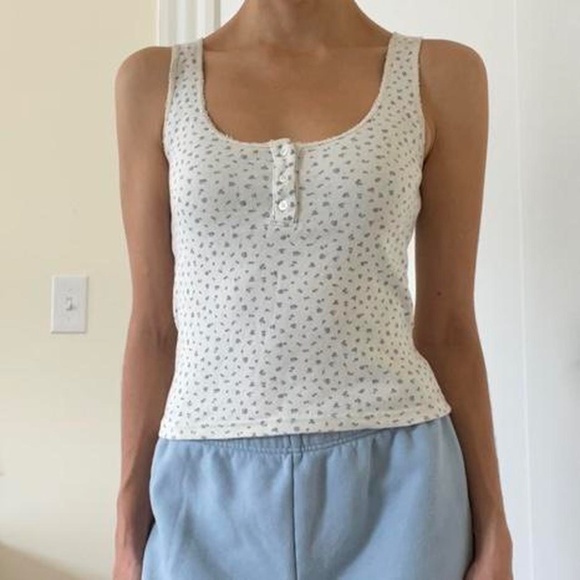 Brandy Melville Tops Rare Brandy Melville Floral Blue White Zelly